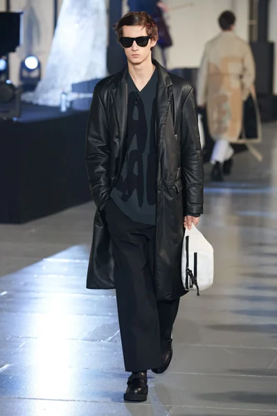 Look 43